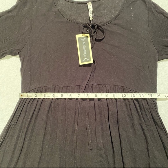 R n B NWT Black Baby Doll Peasant Boho Dress Bell Sleeves Crochet, Size M - Picture 9 of 15